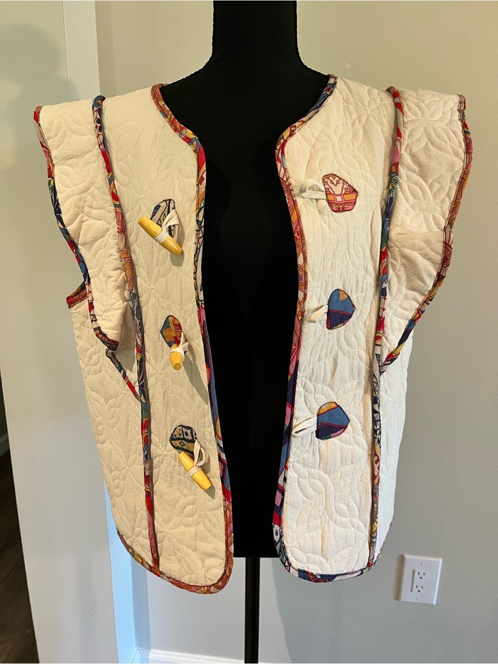 &merci En Merci Quilted Vest Large Ivory Boho Print Trim